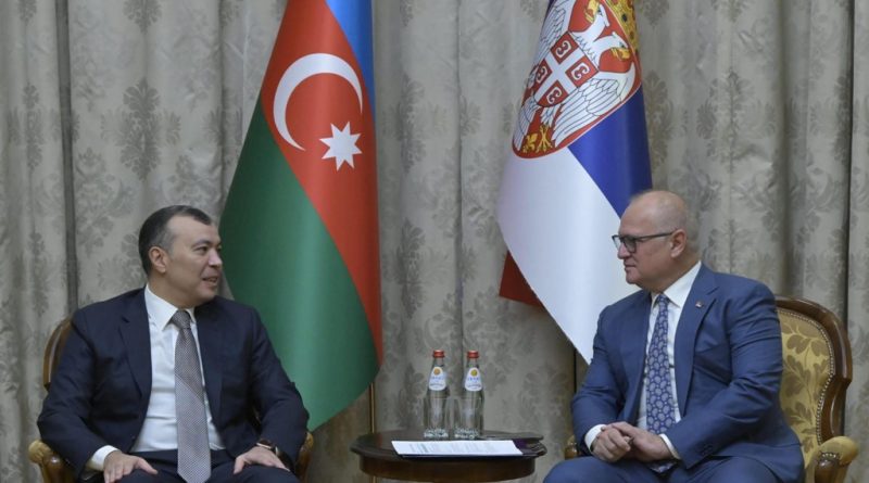 Sastanak zvaničnika Srbije i Azerbejdžana – Moguće povećanje broja bilateralnih dozvola za prevoznike
